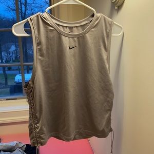 nike workout tank